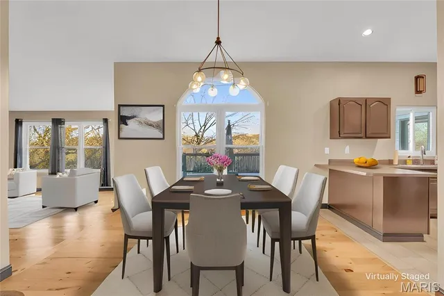 $385,000 | 2516 Ridgeview Drive, High Ridge, MO 63049