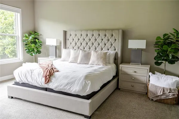 $5,500 | 11967 Southwest 32nd Lane, Gainesville, FL 32608