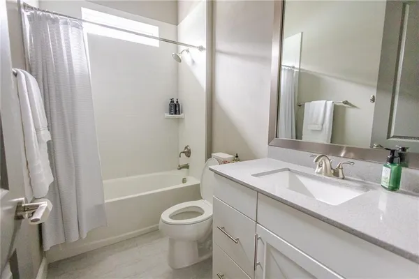 $5,500 | 11967 Southwest 32nd Lane, Gainesville, FL 32608