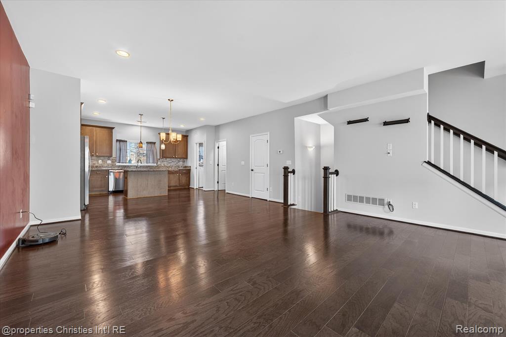 2683 Harvard Road Berkley, MI 48072 - Photo 13 of 60