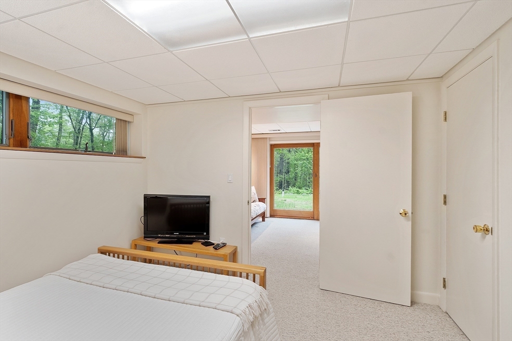 77 Temple Road Concord, MA 01742 - Photo 32 of 39