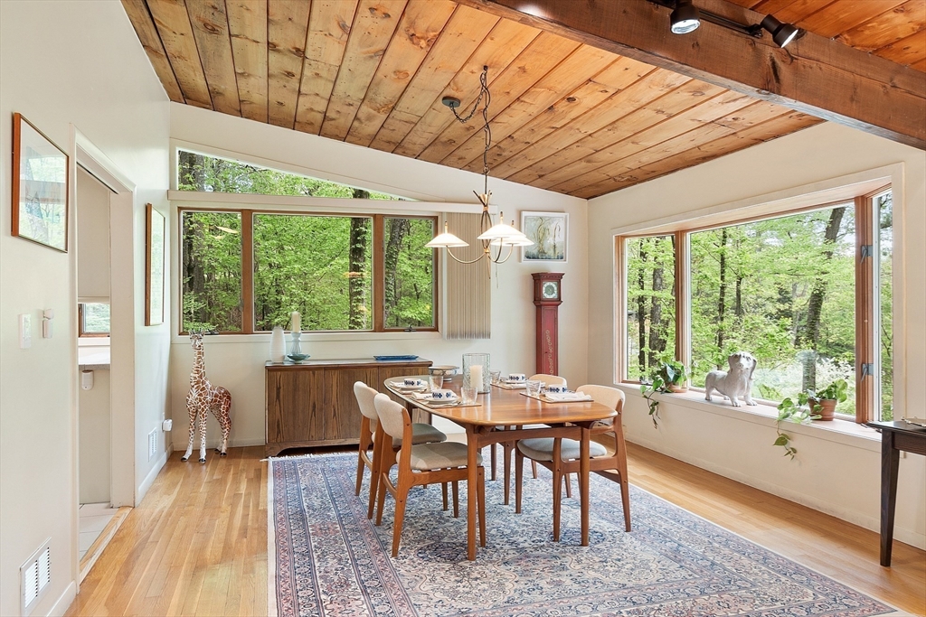 77 Temple Road Concord, MA 01742 - Photo 5 of 39