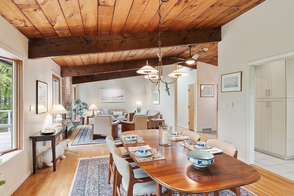 77 Temple Road Concord, MA 01742 - Photo 6 of 39