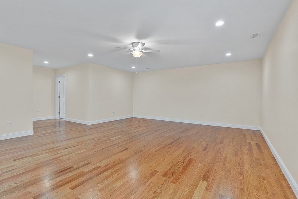 24 Church Street, Unit 2 Wakefield, MA 01880 - Photo 25 of 34