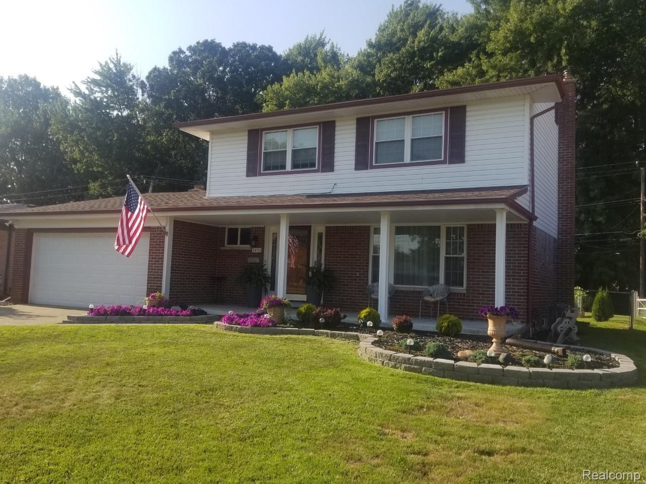 3475 Rhoten Drive Sterling Heights, MI 48310 - Photo 2 of 25 side.jpg