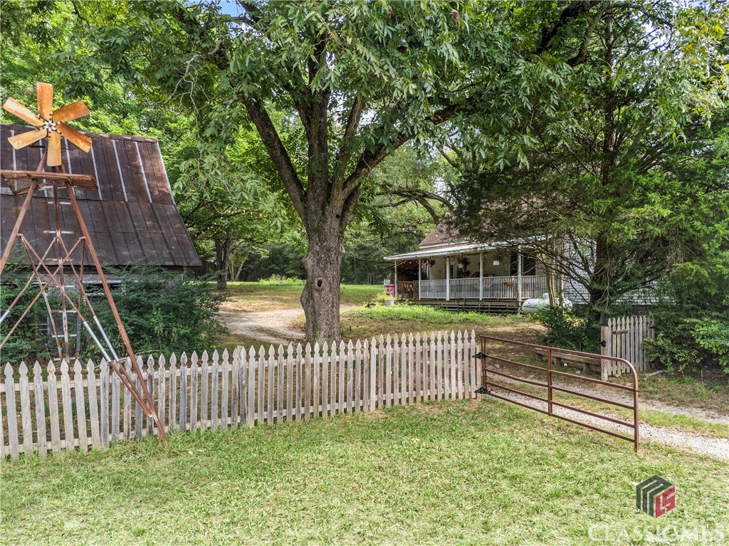 1380 Diamond Hill Colbert Road Colbert, GA 30628 - Photo 1 of 44