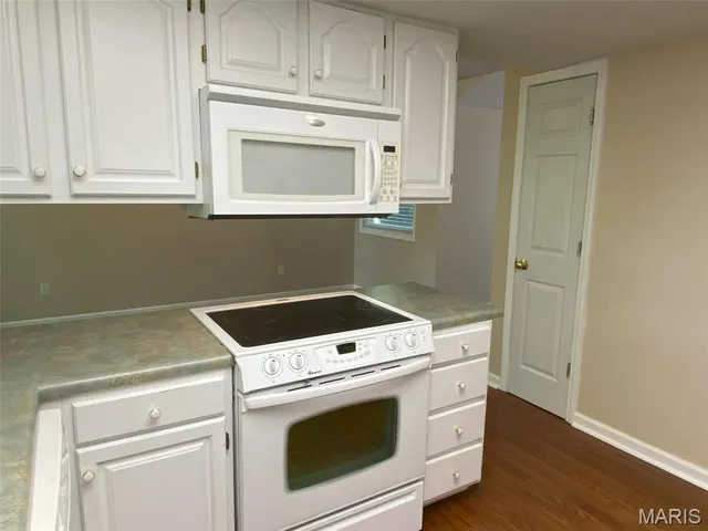 $245,000 | 2148 Stone Gate Drive, Dupo, IL 62239