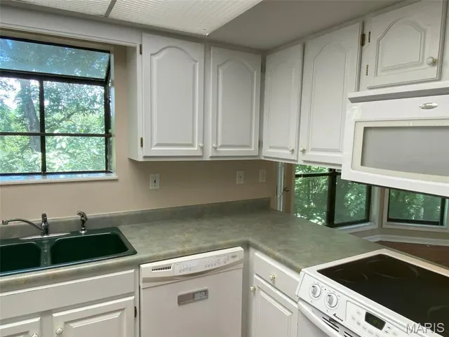 $245,000 | 2148 Stone Gate Drive, Dupo, IL 62239