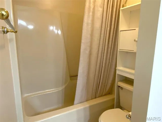 $245,000 | 2148 Stone Gate Drive, Dupo, IL 62239