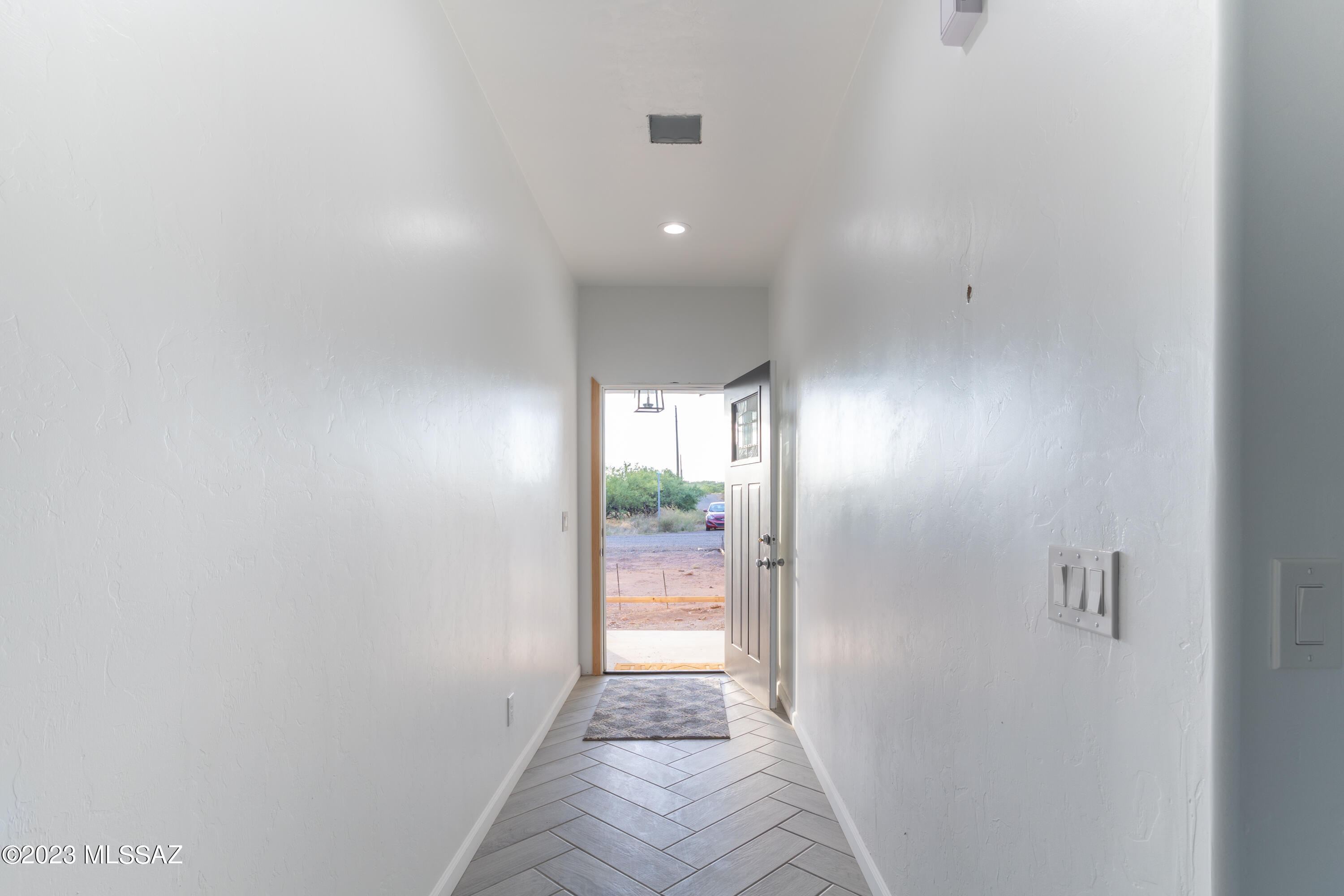 19 Via Inglaterra Court Rio Rico, AZ 85648 - Photo 5 of 31