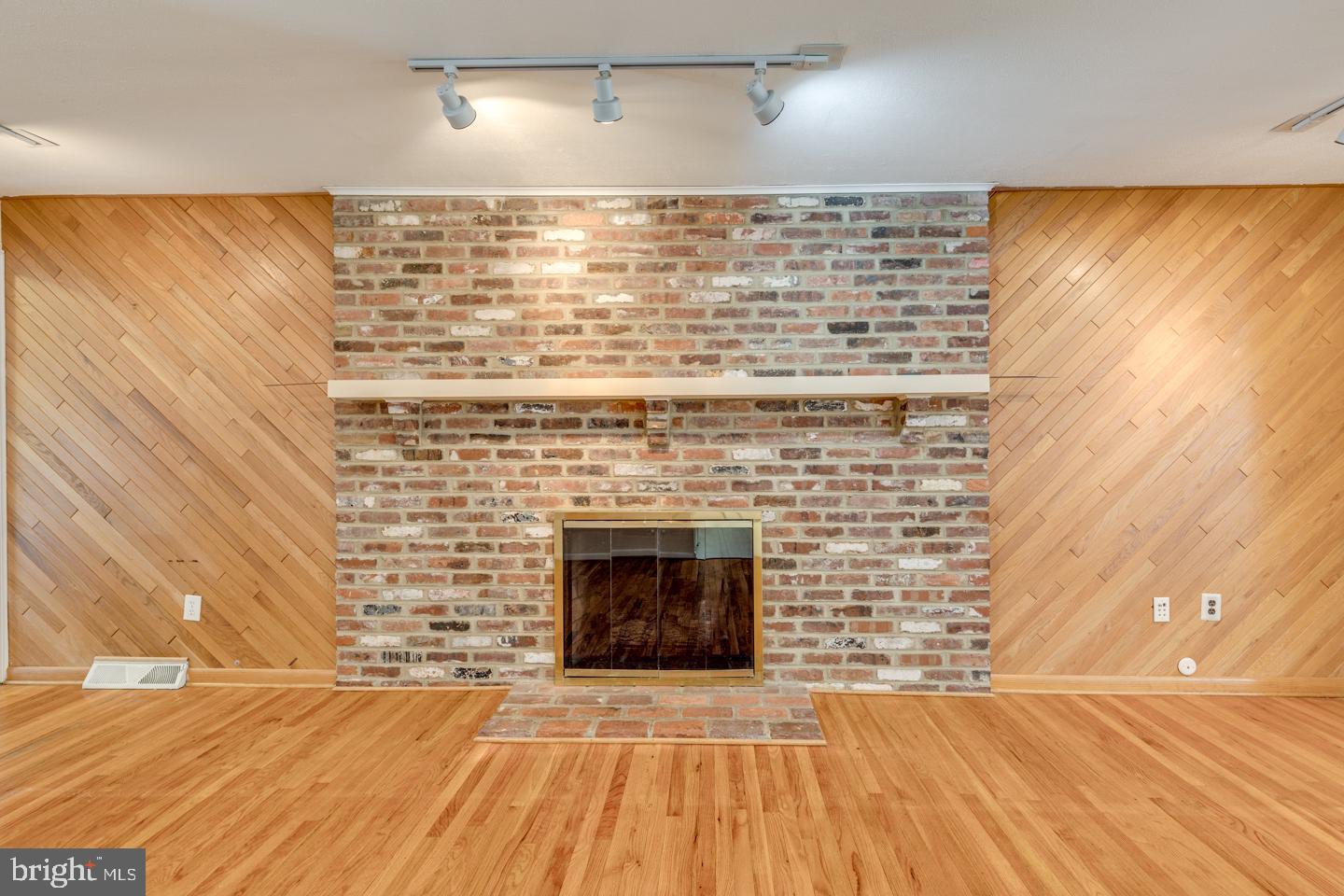 7 Cohasset Lane Cherry Hill, NJ 08003 - Photo 11 of 56