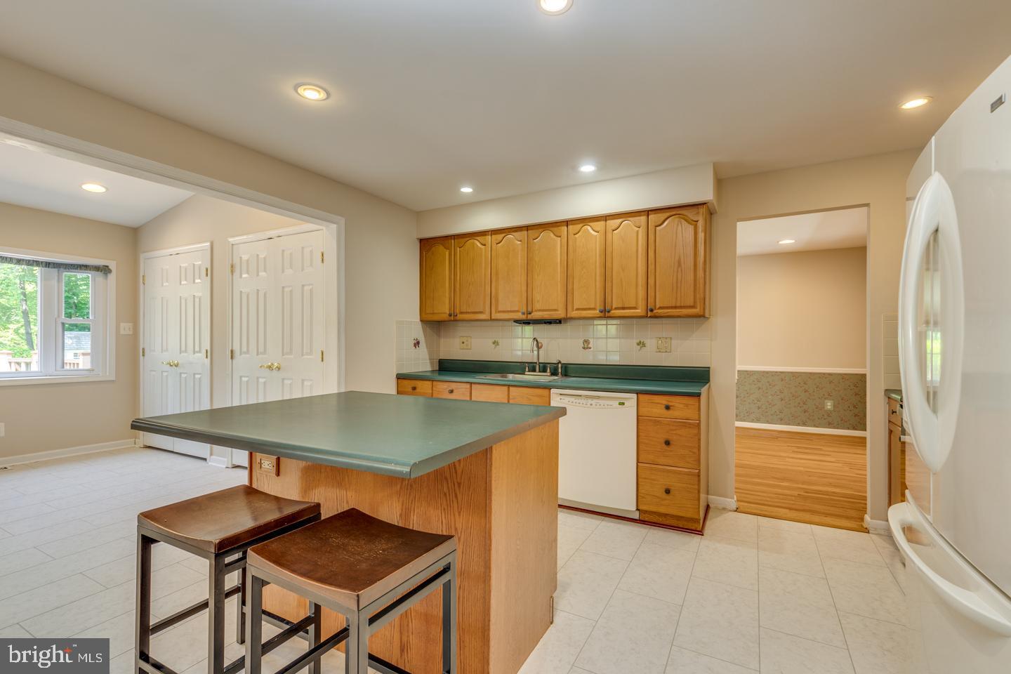 7 Cohasset Lane Cherry Hill, NJ 08003 - Photo 13 of 56