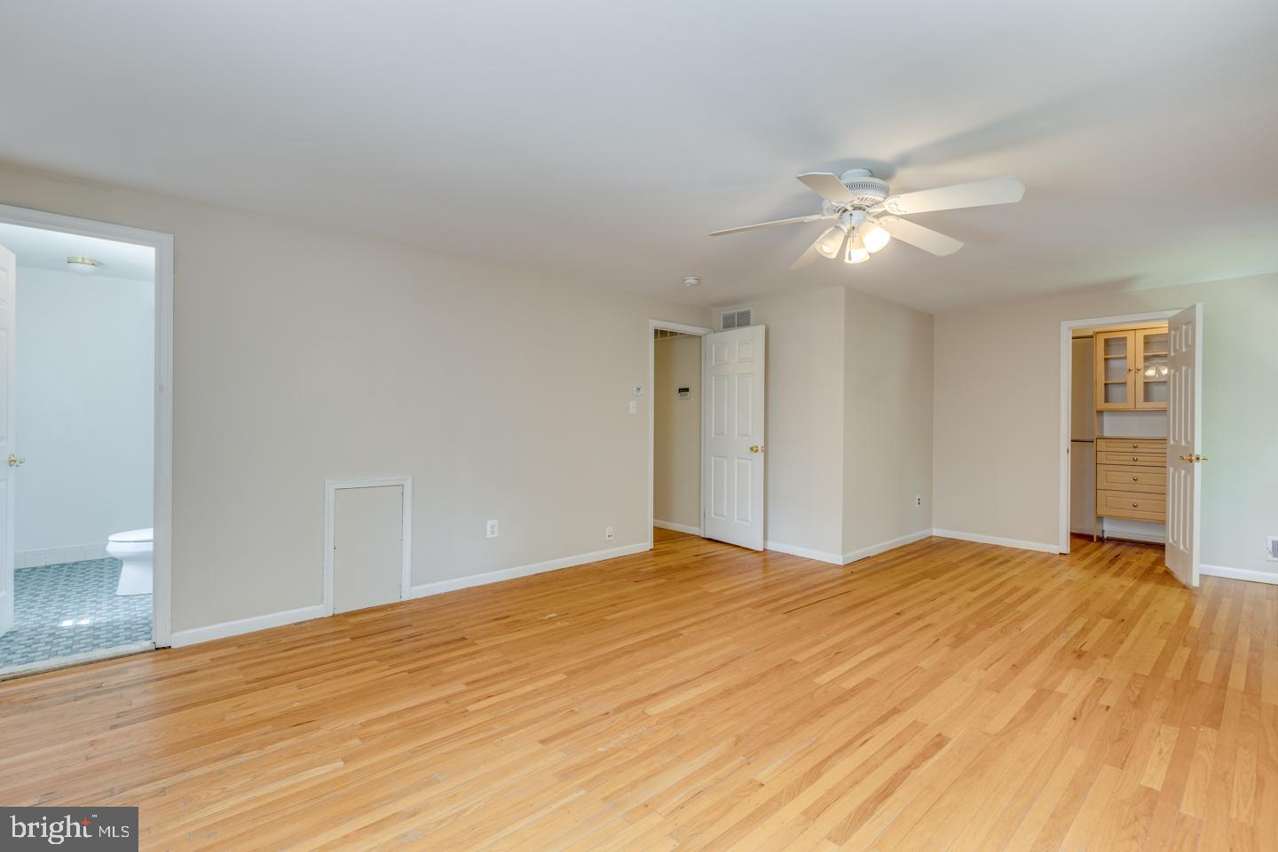 7 Cohasset Lane Cherry Hill, NJ 08003 - Photo 32 of 56 2nd Floor Primary