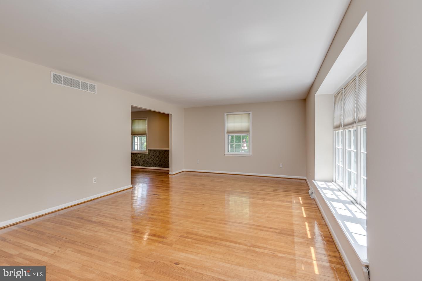7 Cohasset Lane Cherry Hill, NJ 08003 - Photo 8 of 56