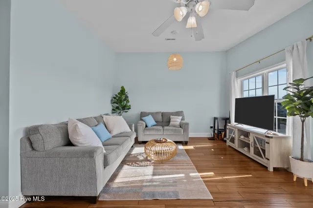 $2,300 | 177 Sea Gull Lane, North Topsail Beach, NC 28460