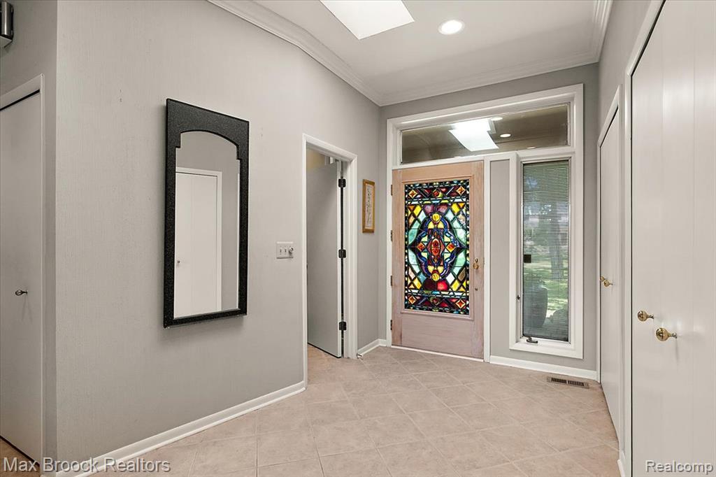 45167 9 Mile Road Novi, MI 48167 - Photo 5 of 44