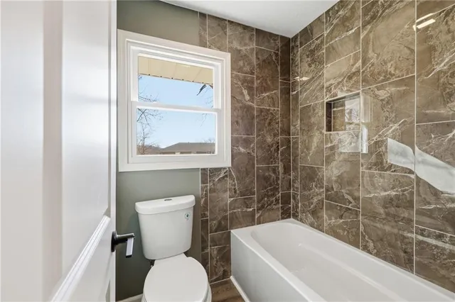 $296,000 | 109 Northeast 1st St Terrace, Blue Springs, MO 64014