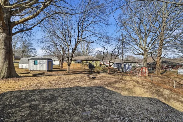 $296,000 | 109 Northeast 1st St Terrace, Blue Springs, MO 64014