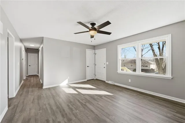 $296,000 | 109 Northeast 1st St Terrace, Blue Springs, MO 64014