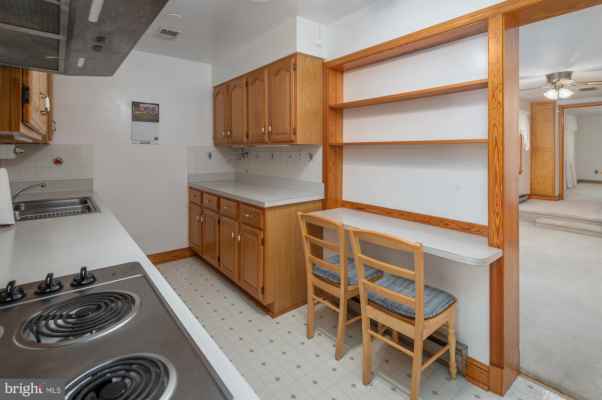 5615 Cullum Road White Marsh, MD 21162 - Photo 8 of 28 Kitchen with breakfast nook