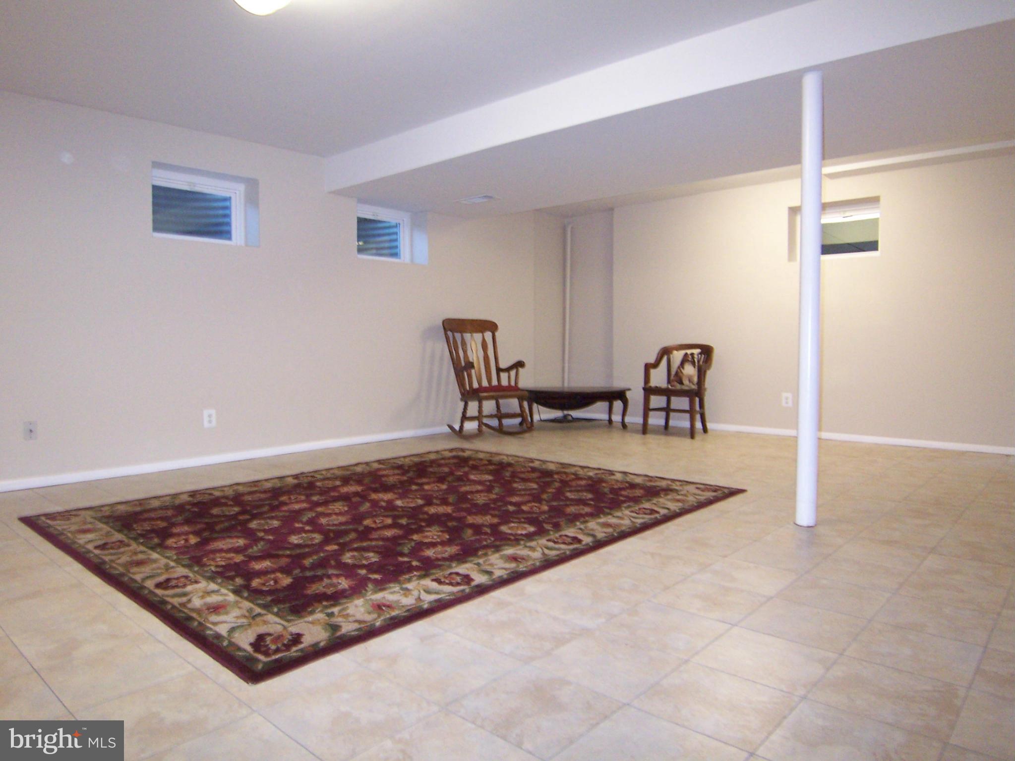 6136 Roxbury Avenue Springfield, VA 22152 - Photo 17 of 22 Recreation Room