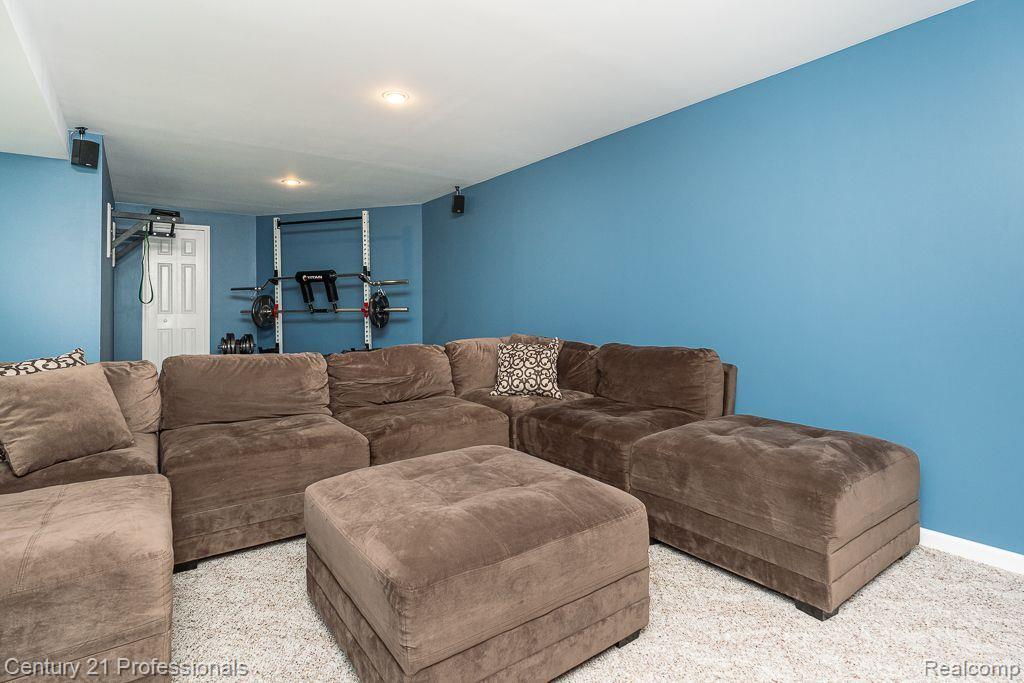 2072 Ridgefield Court Rochester, MI 48306 - Photo 31 of 41 Dry and clean basement