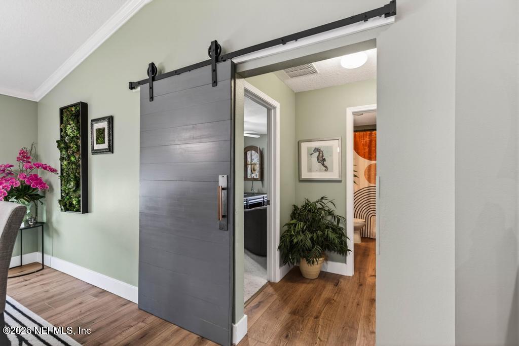 210 Sierras Loop St. Augustine, FL 32086 - Photo 29 of 58 Barn door