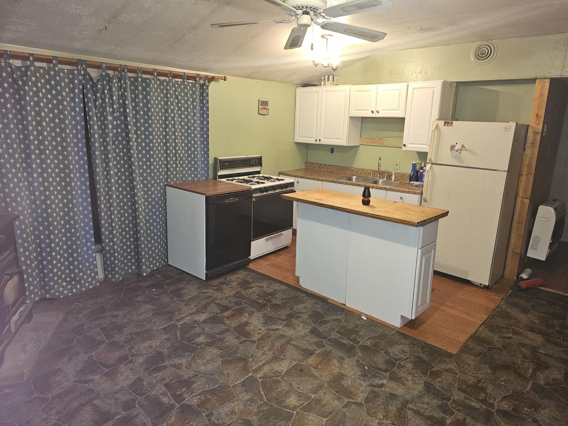 12339 Hetherton Road Johannesburg, MI 49751 - Photo 2 of 11 123_1 11