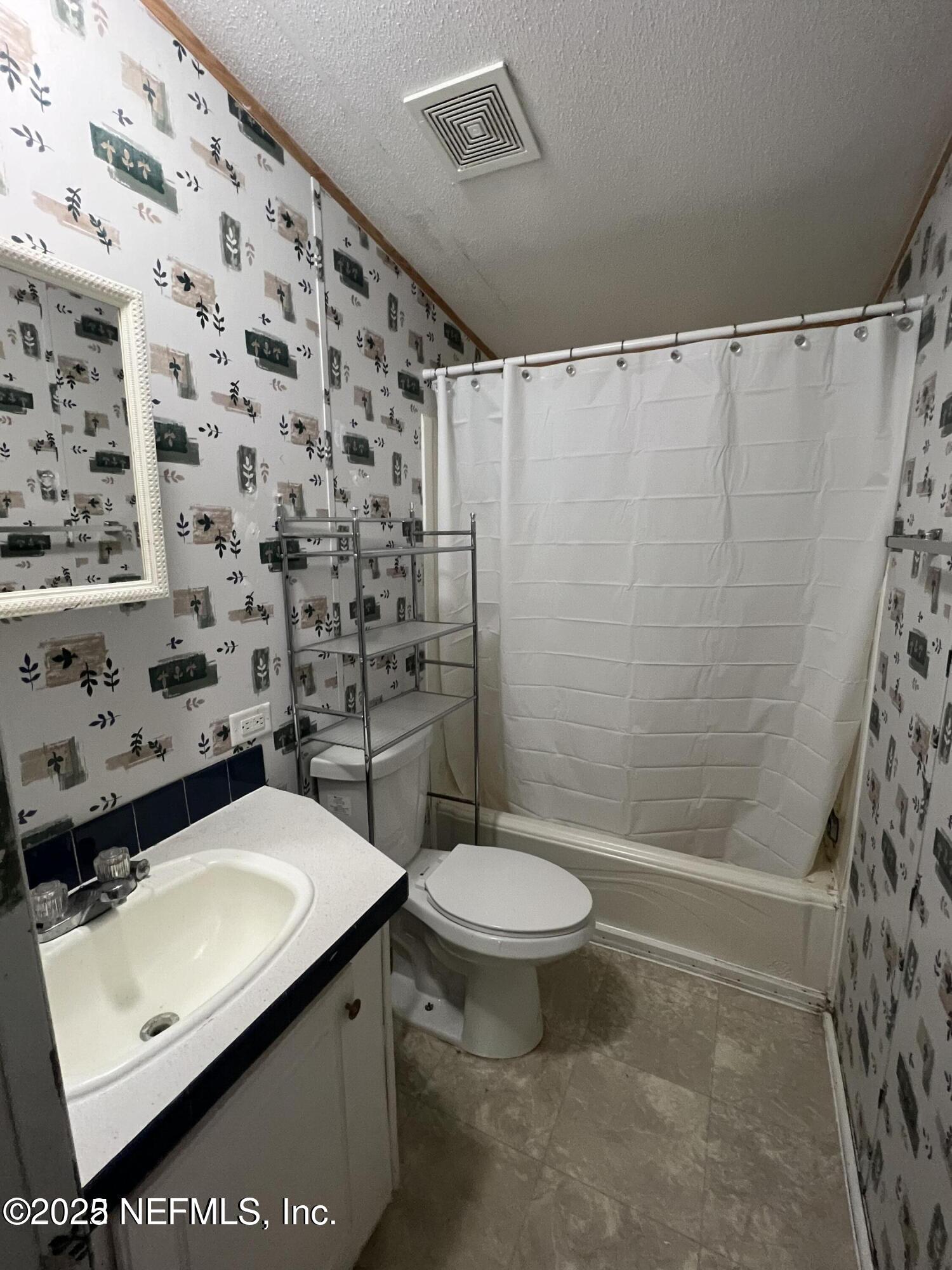 134 Bardin Estates Circle Palatka, FL 32177 - Photo 11 of 14 20220602160340259018000000-o