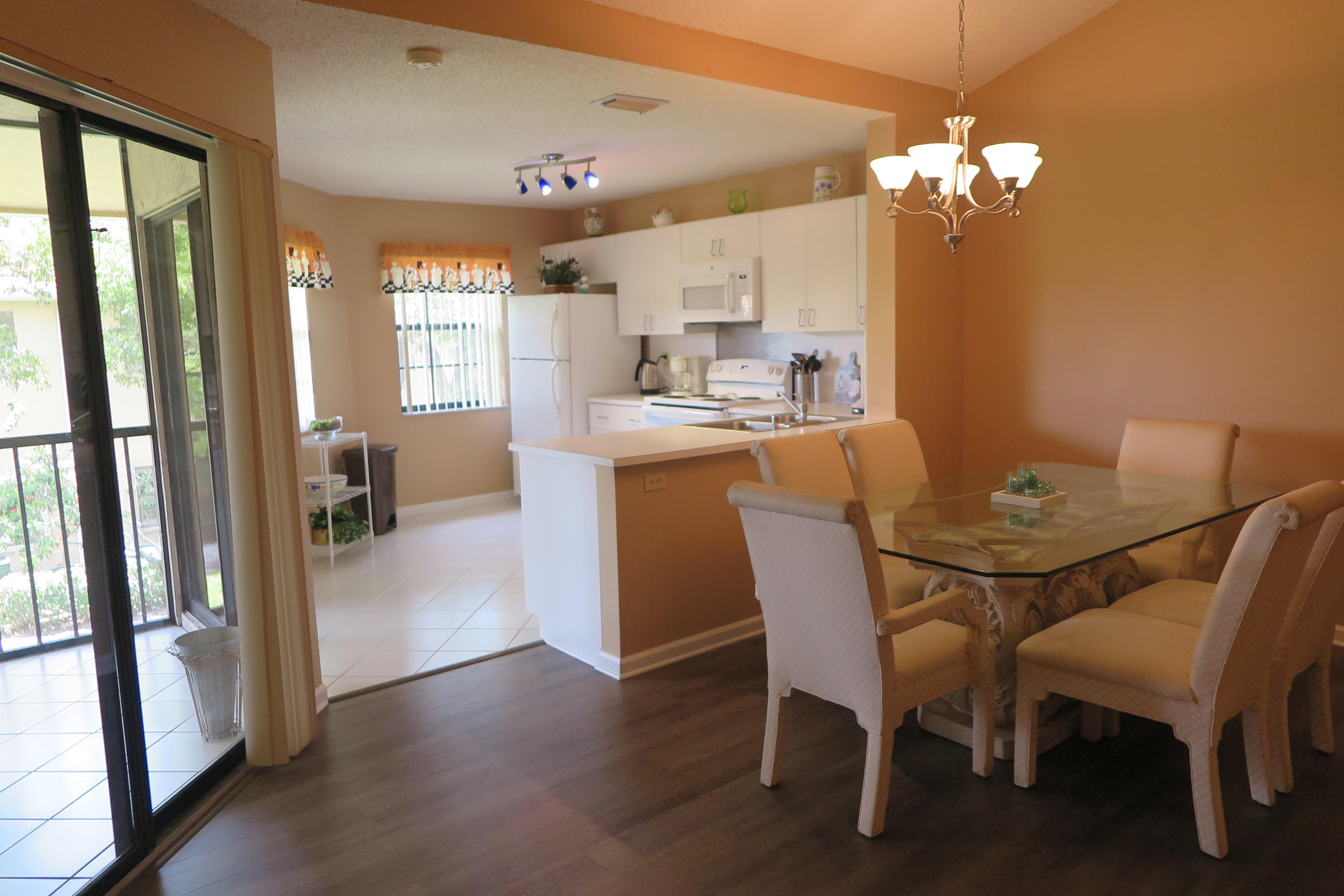 6674 Montego Bay Boulevard, Unit D Boca Raton, FL 33433 - Photo 3 of 11 dining room