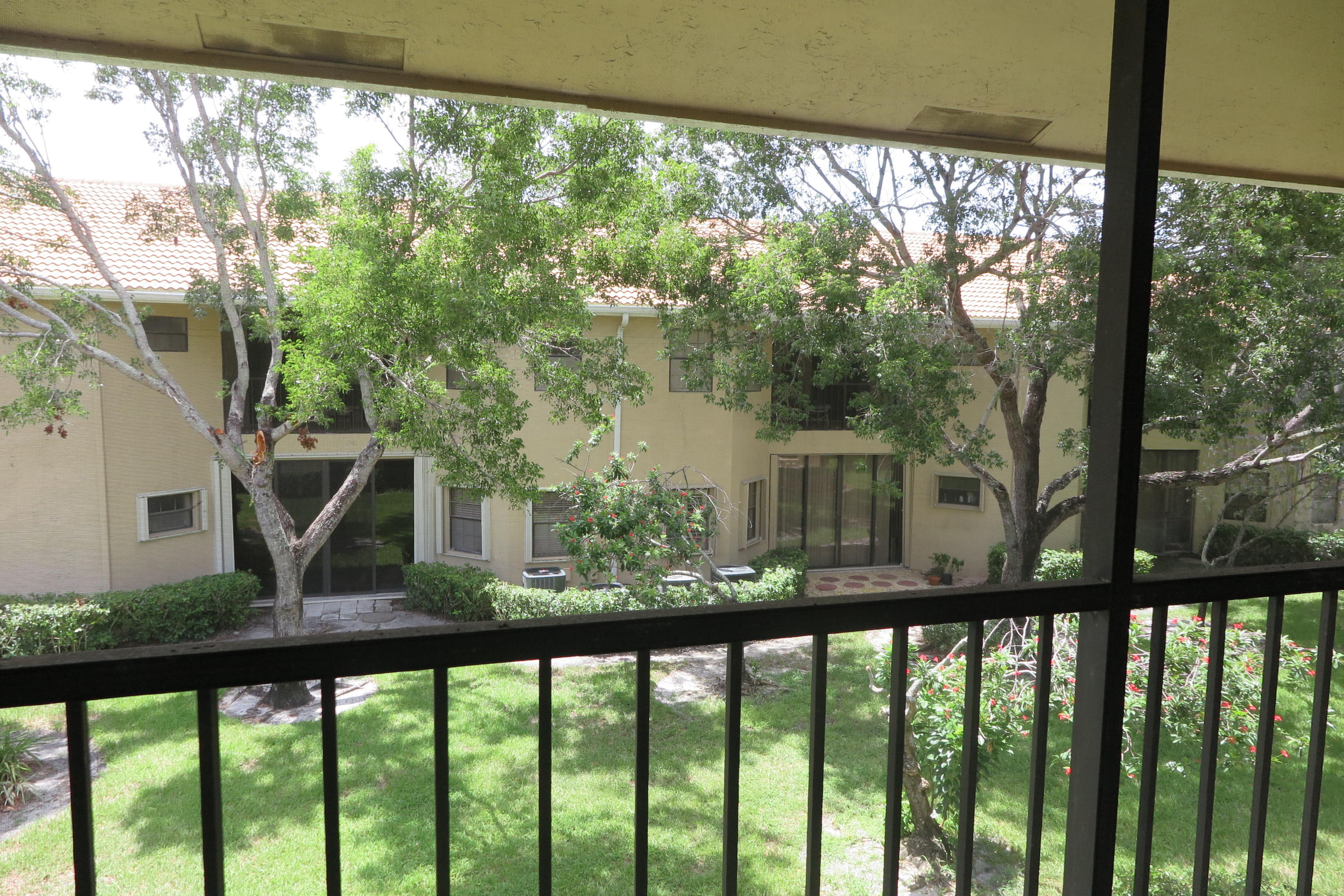 6674 Montego Bay Boulevard, Unit D Boca Raton, FL 33433 - Photo 6 of 11 view