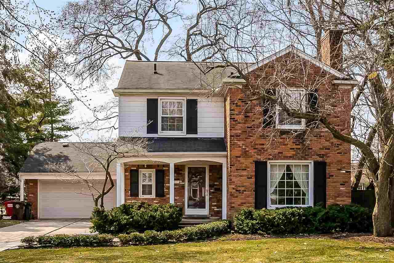 1361 Oxford Road Grosse Pointe, MI 48236 - Photo 1 of 40 31345181.JPG