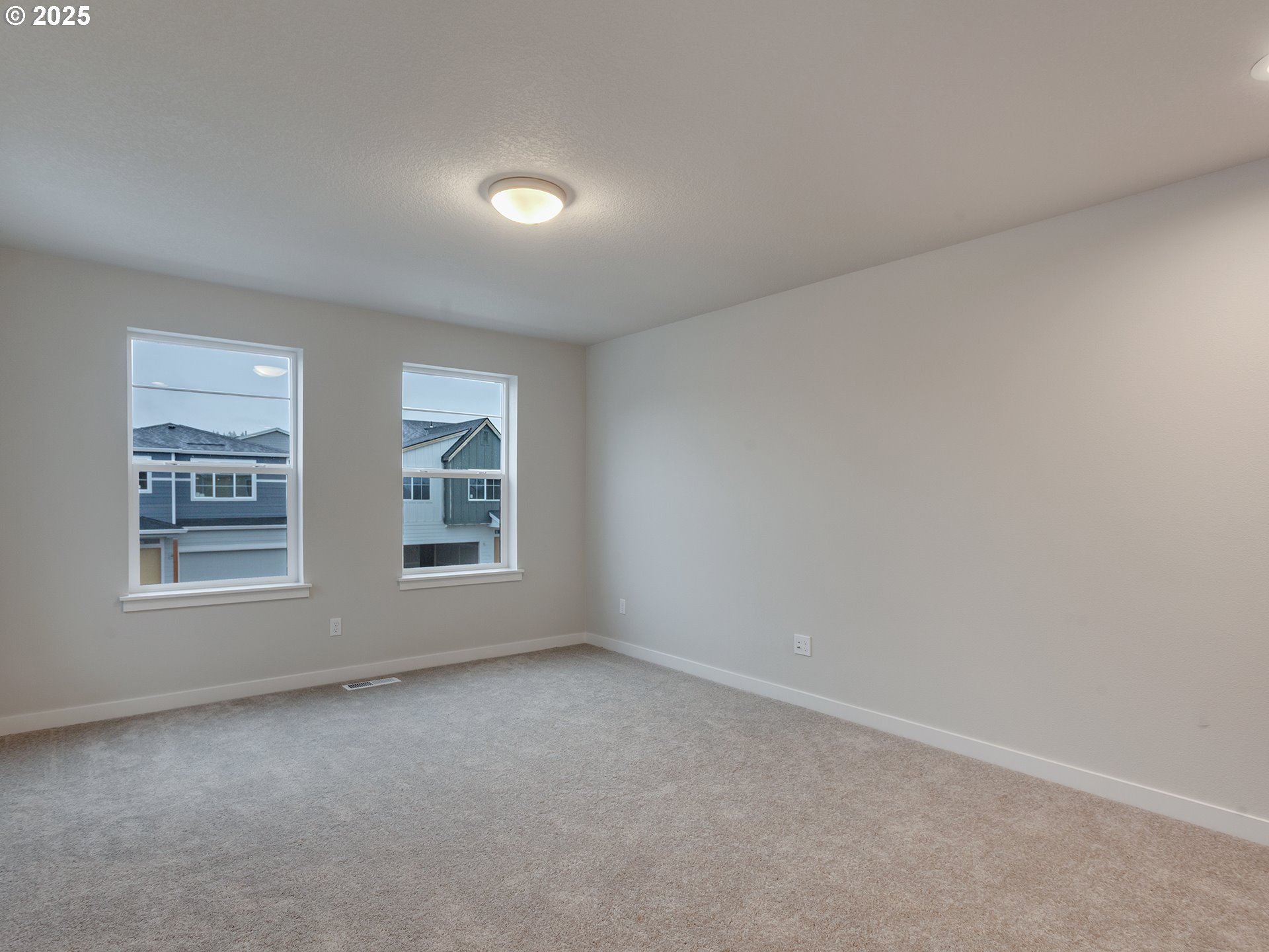 13866 Southwest 174th Avenue Tigard, OR 97140 - Photo 19 of 45 Staircase