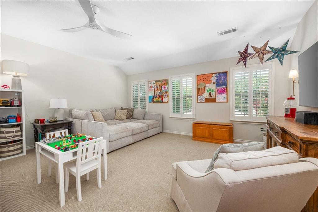 708 Northwood Road Fort Worth, TX 76107 - Photo 25 of 40