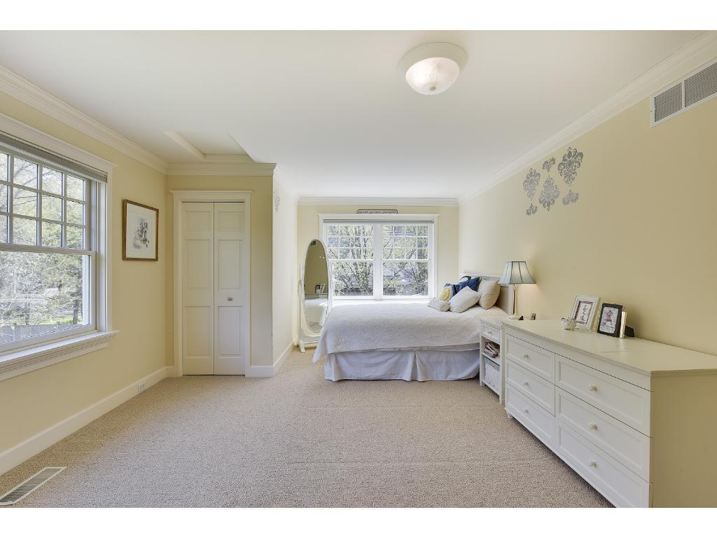 3320 Robinson Bay Road Deephaven, MN 55391 - Photo 13 of 24