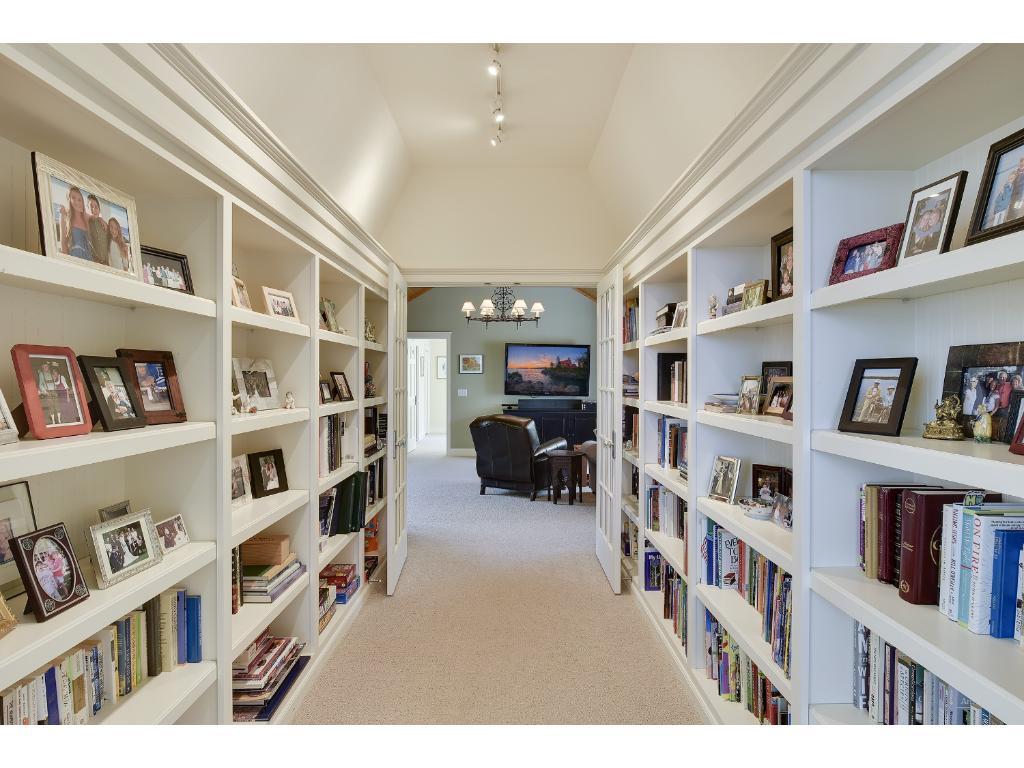 3320 Robinson Bay Road Deephaven, MN 55391 - Photo 15 of 24