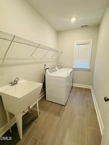 $2,395 | 292 Edge Of Auburn Boulevard, Raleigh, NC 27610