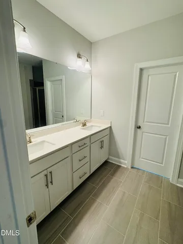 $2,395 | 292 Edge Of Auburn Boulevard, Raleigh, NC 27610