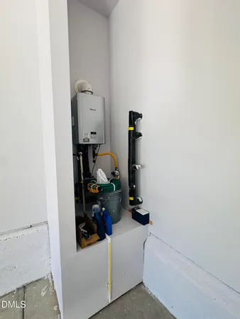 $2,345 | 292 Edge Of Auburn Boulevard, Raleigh, NC 27610