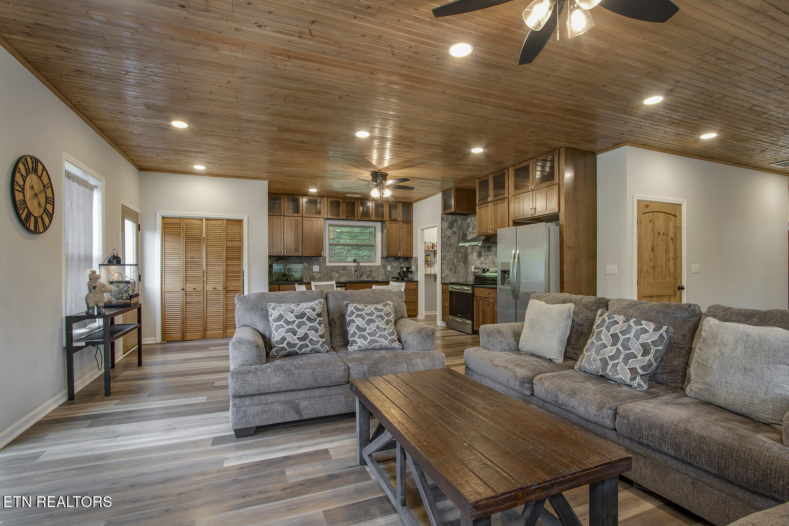 287 Cave Creek Road Loudon, TN 37774 - Photo 14 of 60 14_CaveCreekRoad_287_Living04