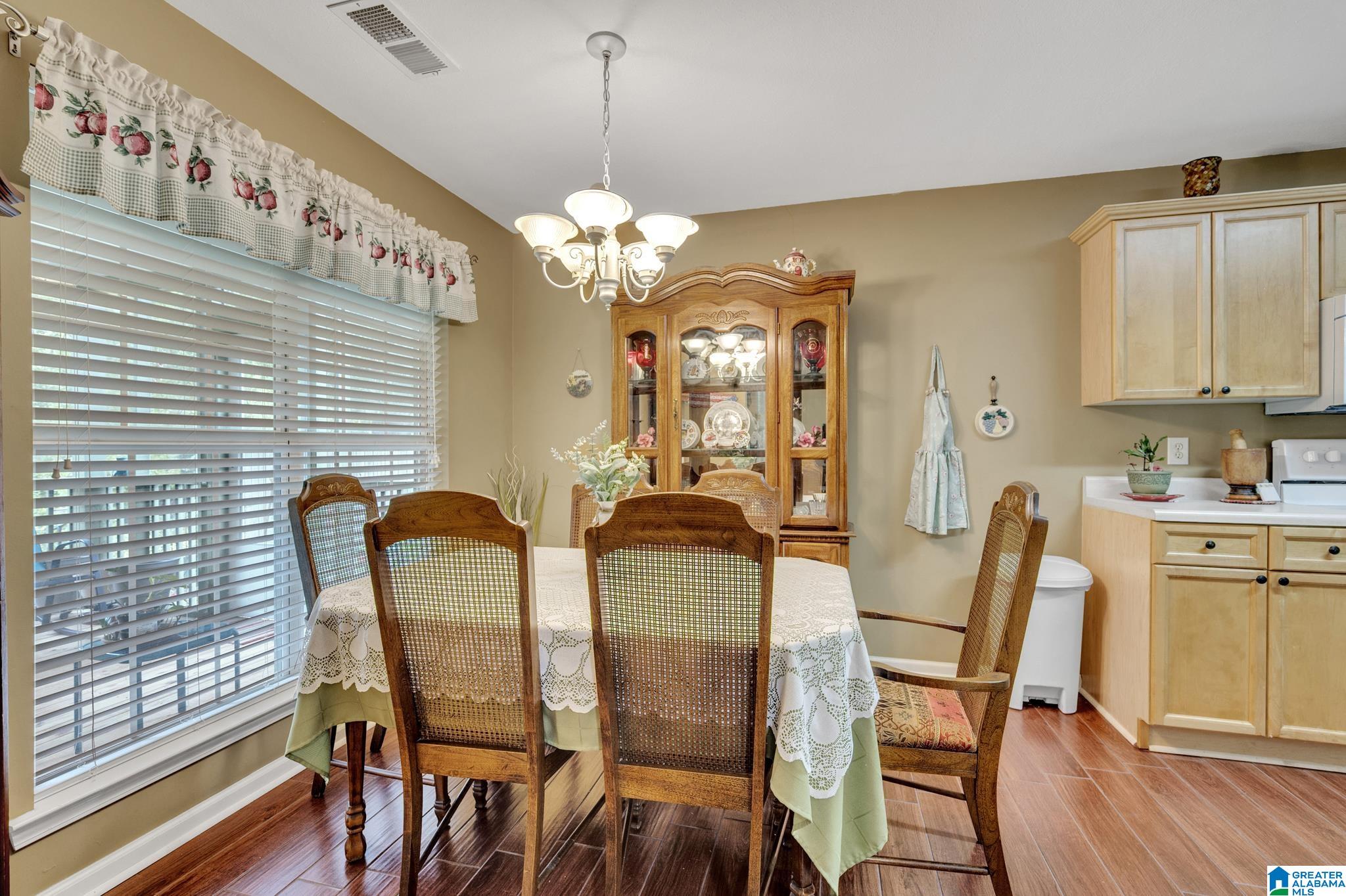 395 Walker Way Pelham, AL 35124 - Photo 7 of 24