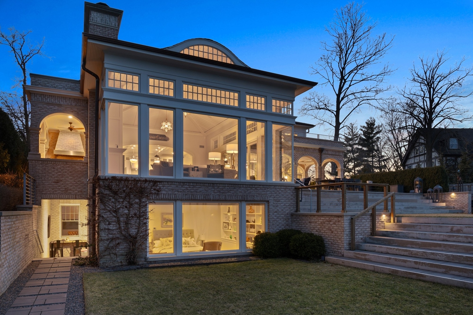 381 Sheridan Road Winnetka, IL 60093 - Photo 38 of 60 a front view of a house