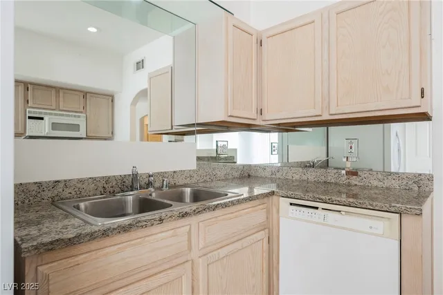 $249,000 | 6480 Annie Oakley Drive, Unit 211, Las Vegas, NV 89120