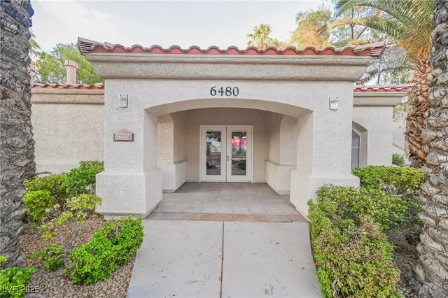 $249,000 | 6480 Annie Oakley Drive, Unit 211, Las Vegas, NV 89120