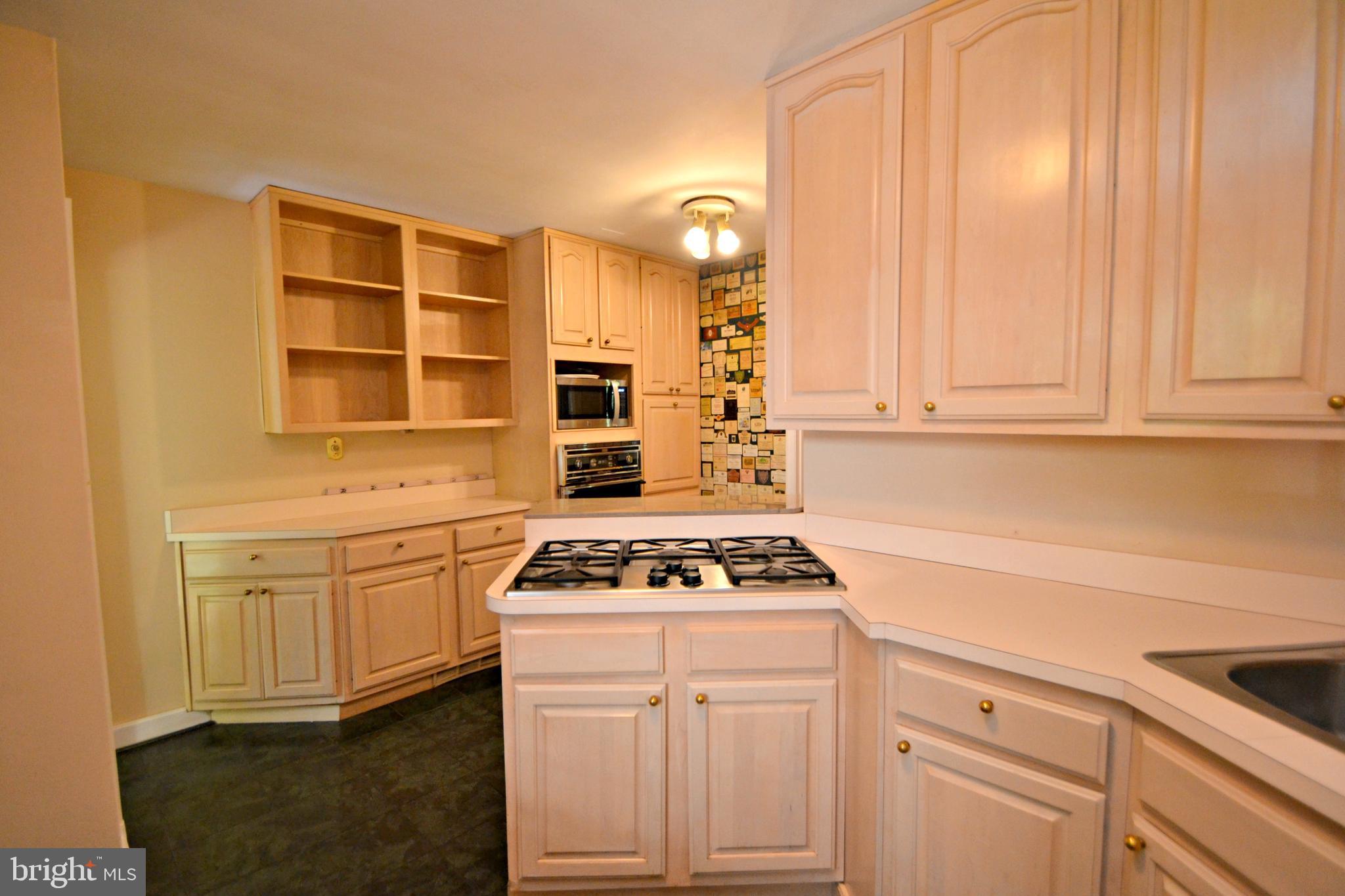 6906 Avondale Road Baltimore, MD 21212 - Photo 9 of 46 Kitchen with plenty of cabinets