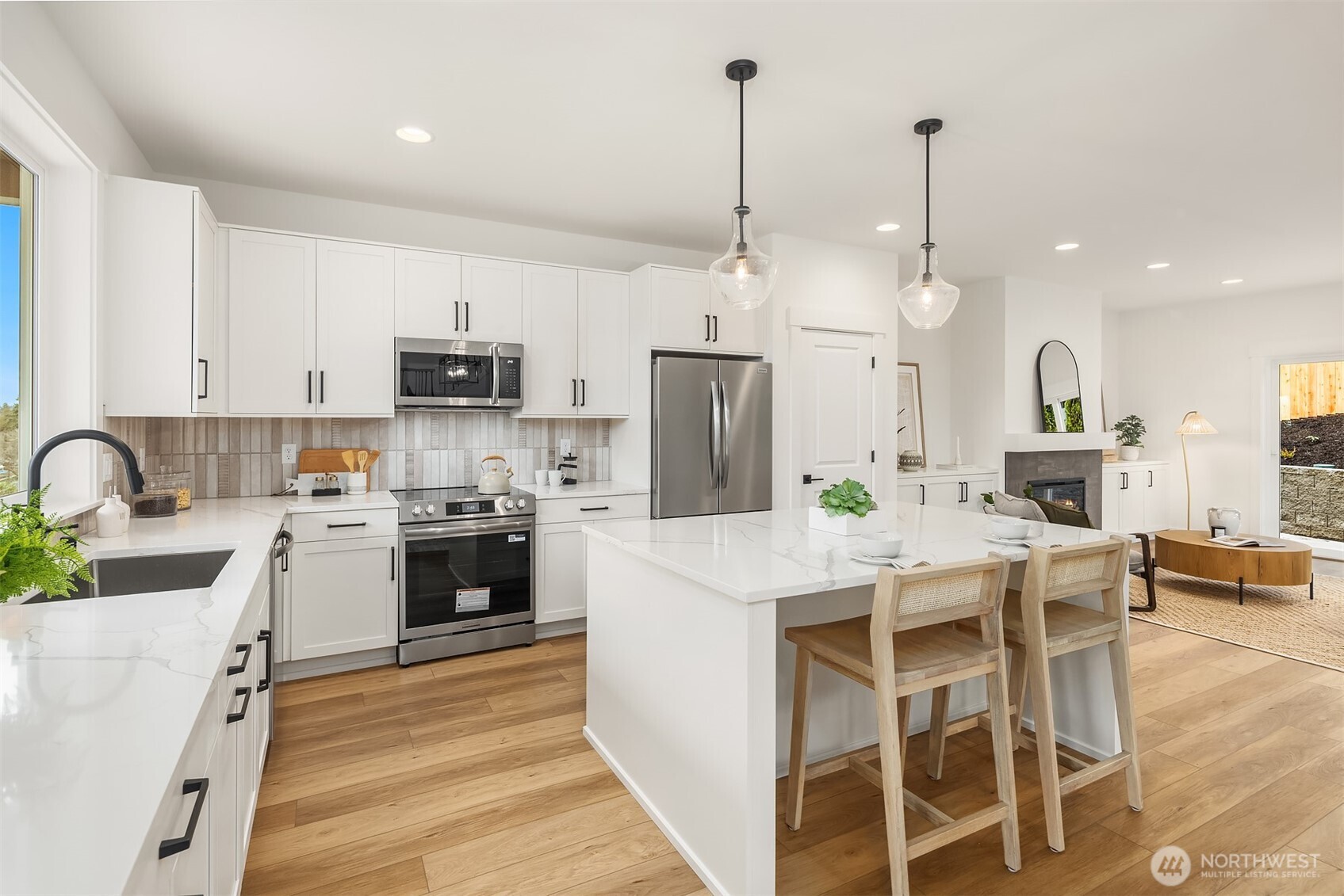 404 Edmonds Avenue Northeast Renton, WA 98056 - Photo 13 of 33