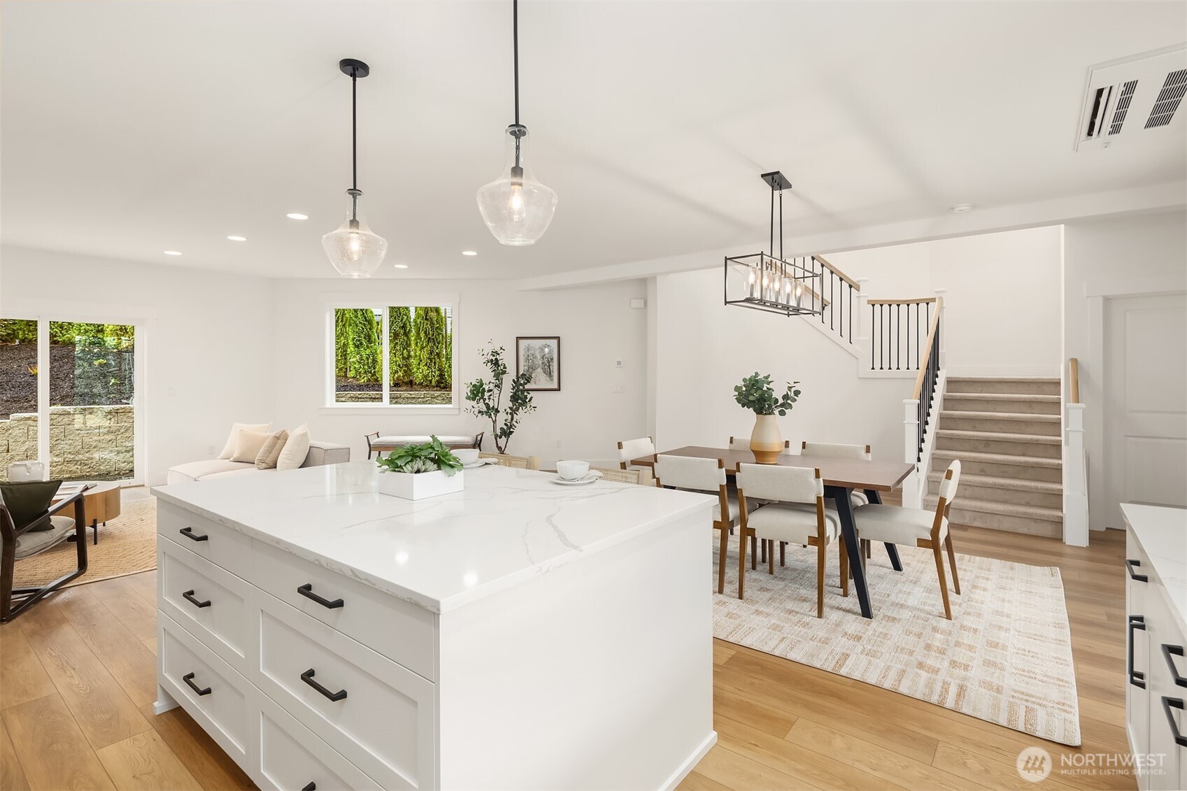 404 Edmonds Avenue Northeast Renton, WA 98056 - Photo 14 of 33