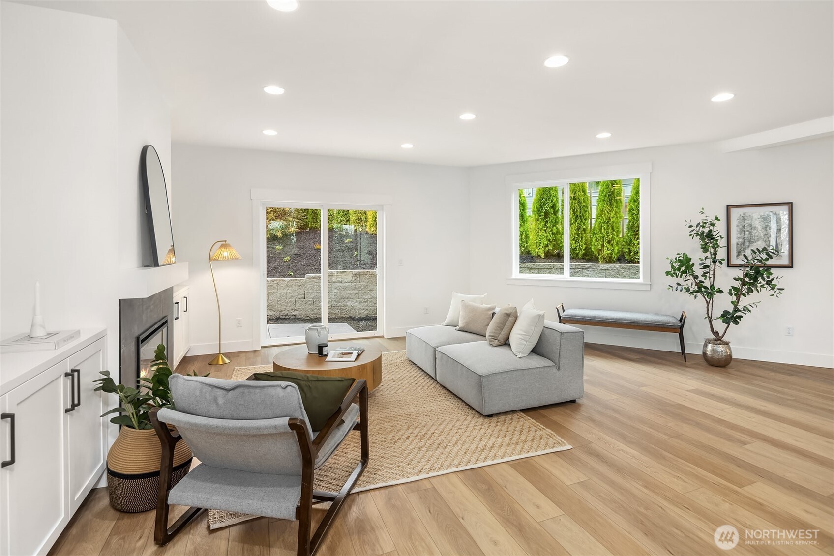 404 Edmonds Avenue Northeast Renton, WA 98056 - Photo 9 of 33