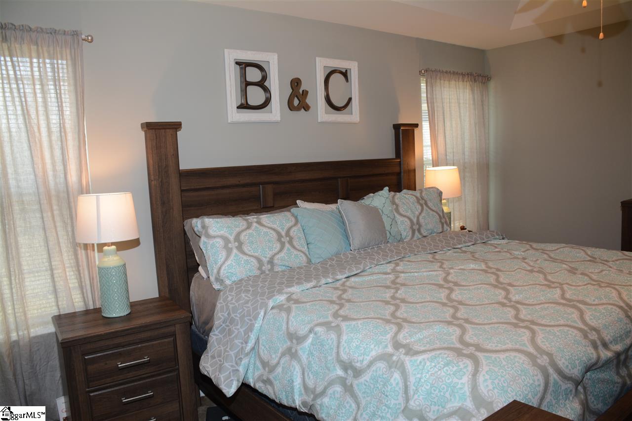 213 Dayside Court Greer, SC 29651 - Photo 11 of 26 Gallery Image 11