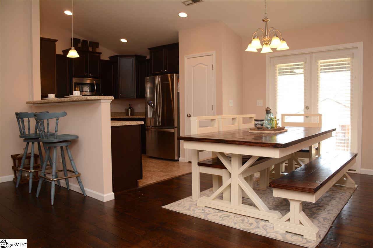 213 Dayside Court Greer, SC 29651 - Photo 7 of 26 Gallery Image 7
